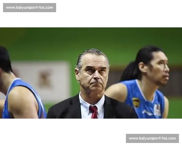 安德鲁斯亮剑小蜜蜂:定位球大师升任主帅,誓言率队展翅高飞 安德鲁斯亮剑小蜜蜂:定位球大师升任主帅,誓言率队展翅高飞