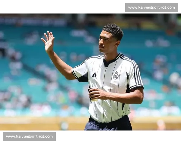 贝林厄姆兄弟号码传承!乔布 77 号接棒裘德 22 号征战世俱杯 贝林厄姆兄弟号码传承!乔布 77 号接棒裘德 22 号征战世俱杯