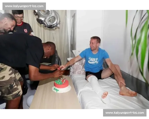 贝里奇赛季报销,苏帅率队暖心庆生送祝福