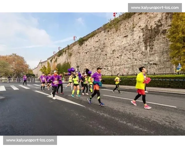 马拉松平原上的自由之战：雅典如何改写文明进程