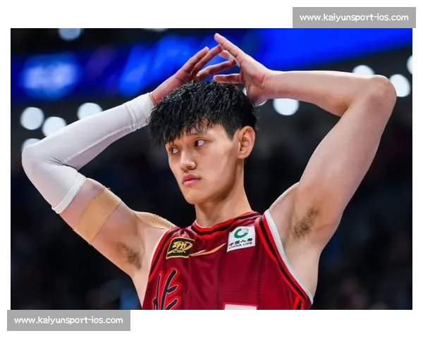 名记曝曾凡博签约篮网!中国新星官宣冲击 NBA,合同细节与伤病隐情全解析 名记曝曾凡博签约篮网!中国新星官宣冲击 NBA,合同细节与伤病隐情全解析